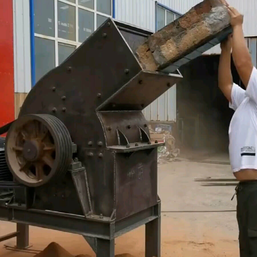 Hammer crusher working site, small hammer sand making machine for sale - Henan Reacore