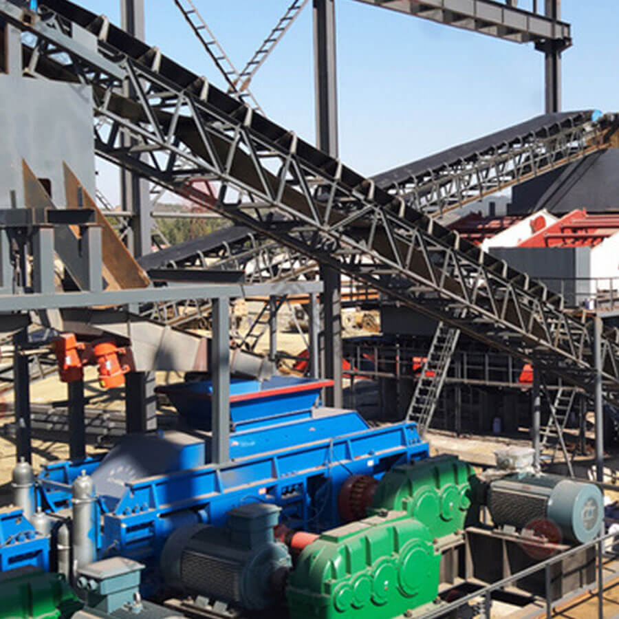 Roller Crusher Working Site, Roller Crusher for Sale - Henan Reacore