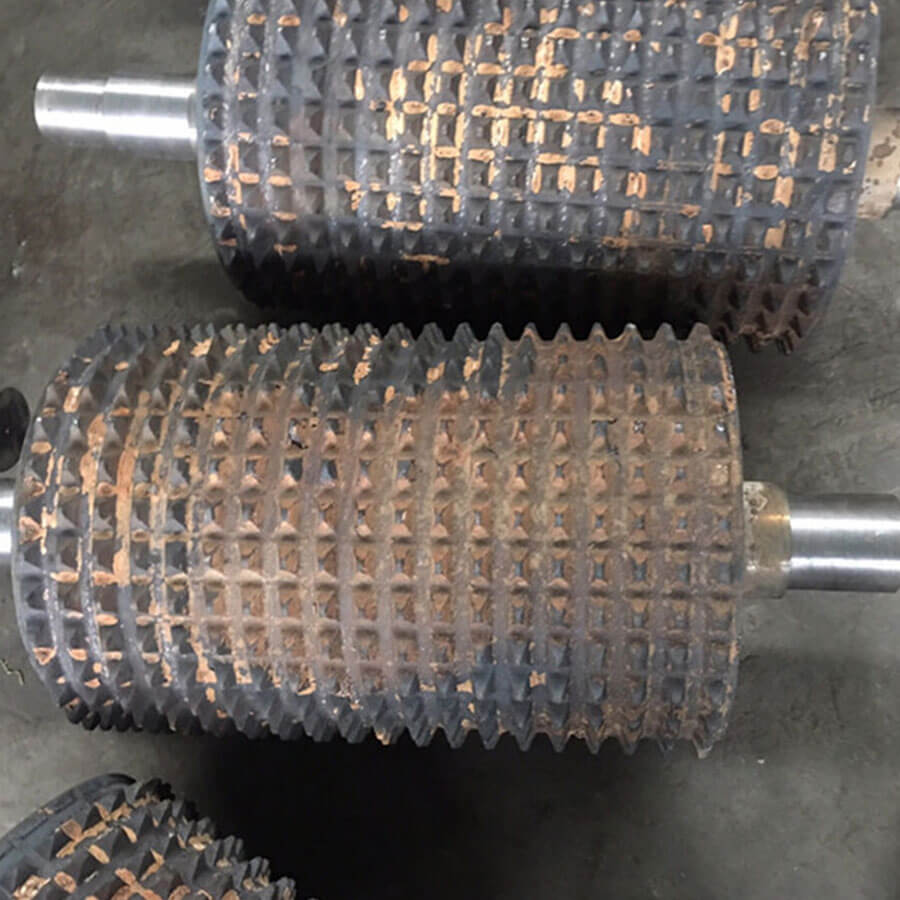 The specific structure and accessories of the double roll crusher, double roll crusher for sale - Henan Reacore