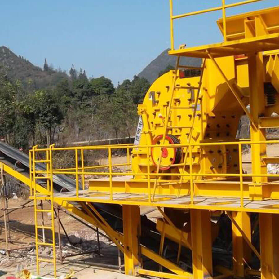 Heavy hammer crusher working site, hammer crusher for sale - Henan Reacore