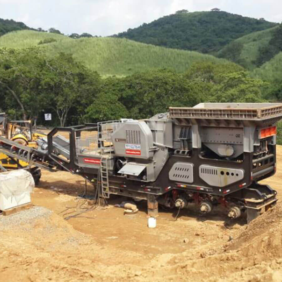 Mobile crushing station working site, mobile sand and gravel crusher manufacturer - Henan Reacore