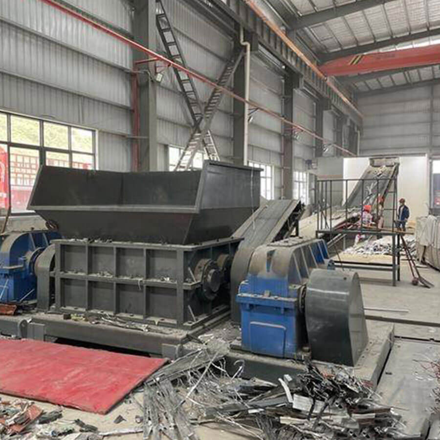 Double shaft shredder working case, double shaft shredder for sale that can shred various solid waste, metal, wood, and home appliances - Henan Reacore
