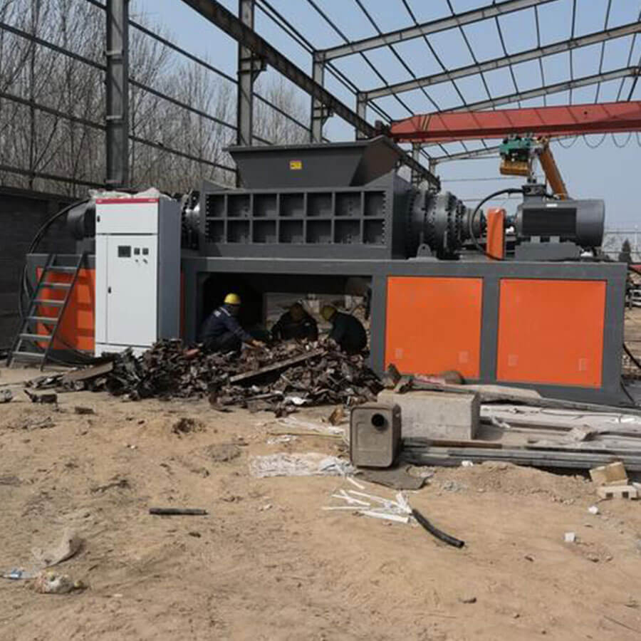 Double shaft shredder working case, double shaft shredder for sale that can shred various solid waste, metal, wood, and home appliances - Henan Reacore