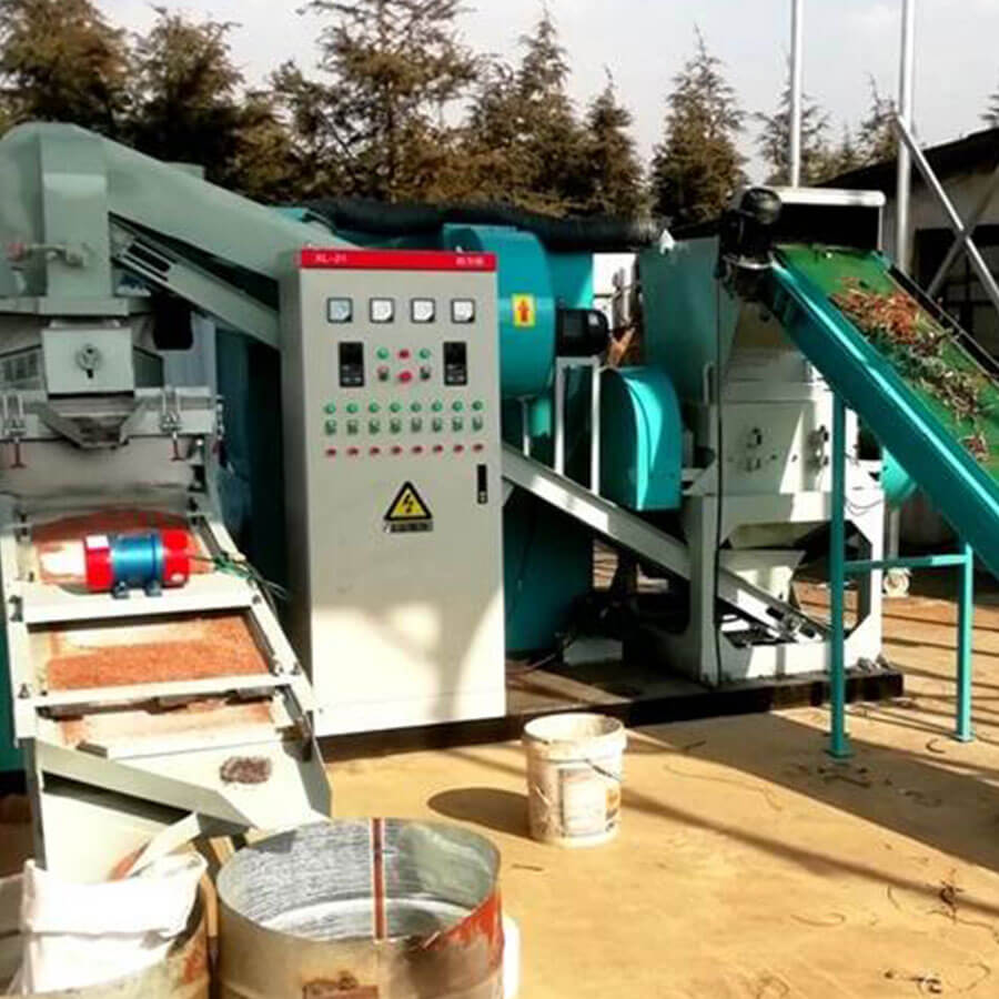 Working case of waste copper wire recycling machine, waste copper wire recycling equipment for sale - Henan Reacore