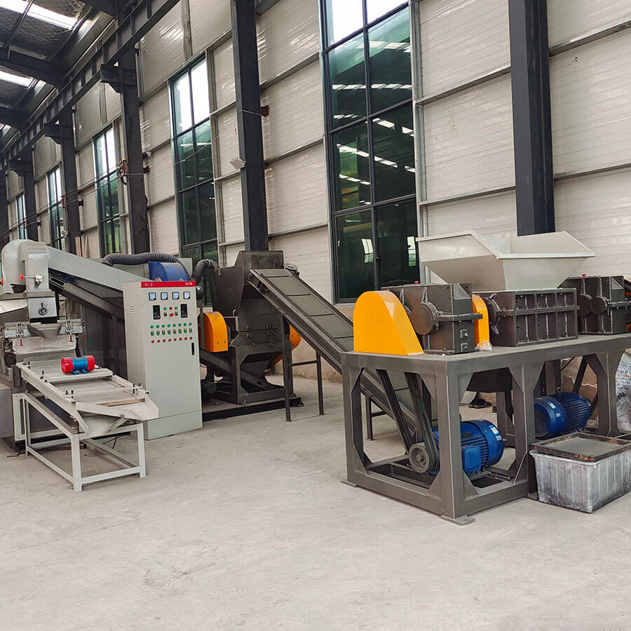 Working case of waste copper wire recycling machine, waste copper wire recycling equipment for sale - Henan Reacore