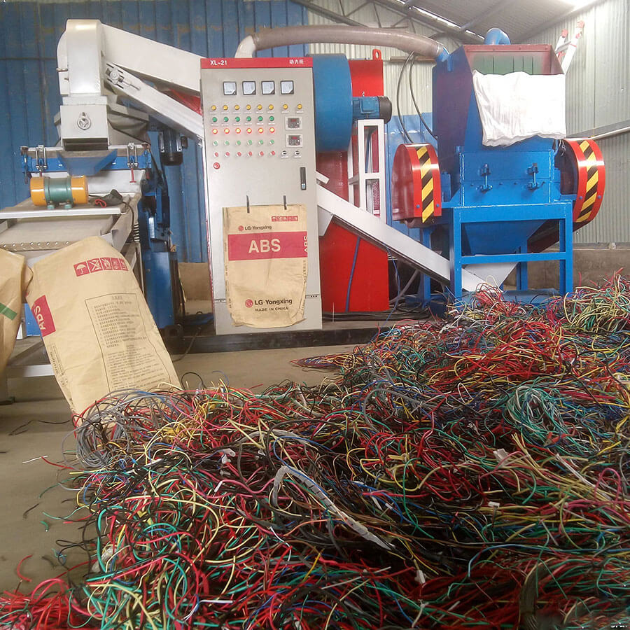 Working case of waste copper wire recycling machine, waste copper wire recycling equipment for sale - Henan Reacore