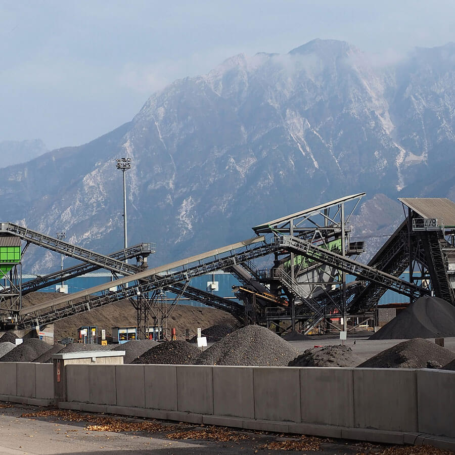 Stone crushing and sand making production line case, sand making and crushing production line equipment for sale - Henan Reacore